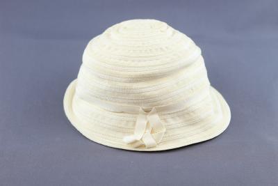 HAT, CREAM - CIRCULAR DECORATIONS