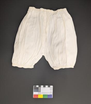 BLOOMERS: CHILD'S BLOOMERS