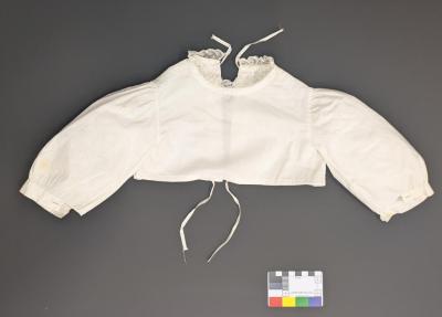 BABY'S BODICE: WHITE COTTON